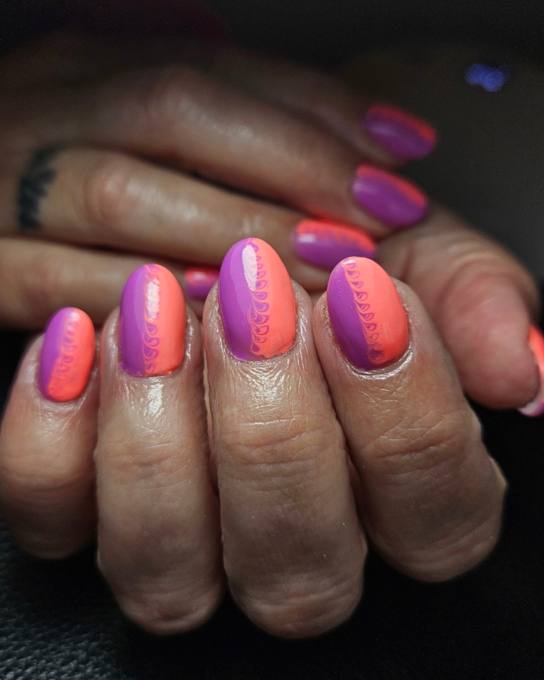 Ombre nagels in koraal en paars